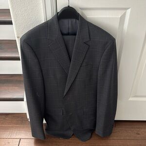 Men’s Perry Ellis Suit